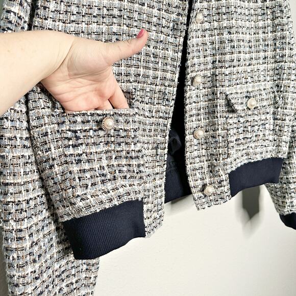 Women's Tweed Jacket - Picture 7 of 15